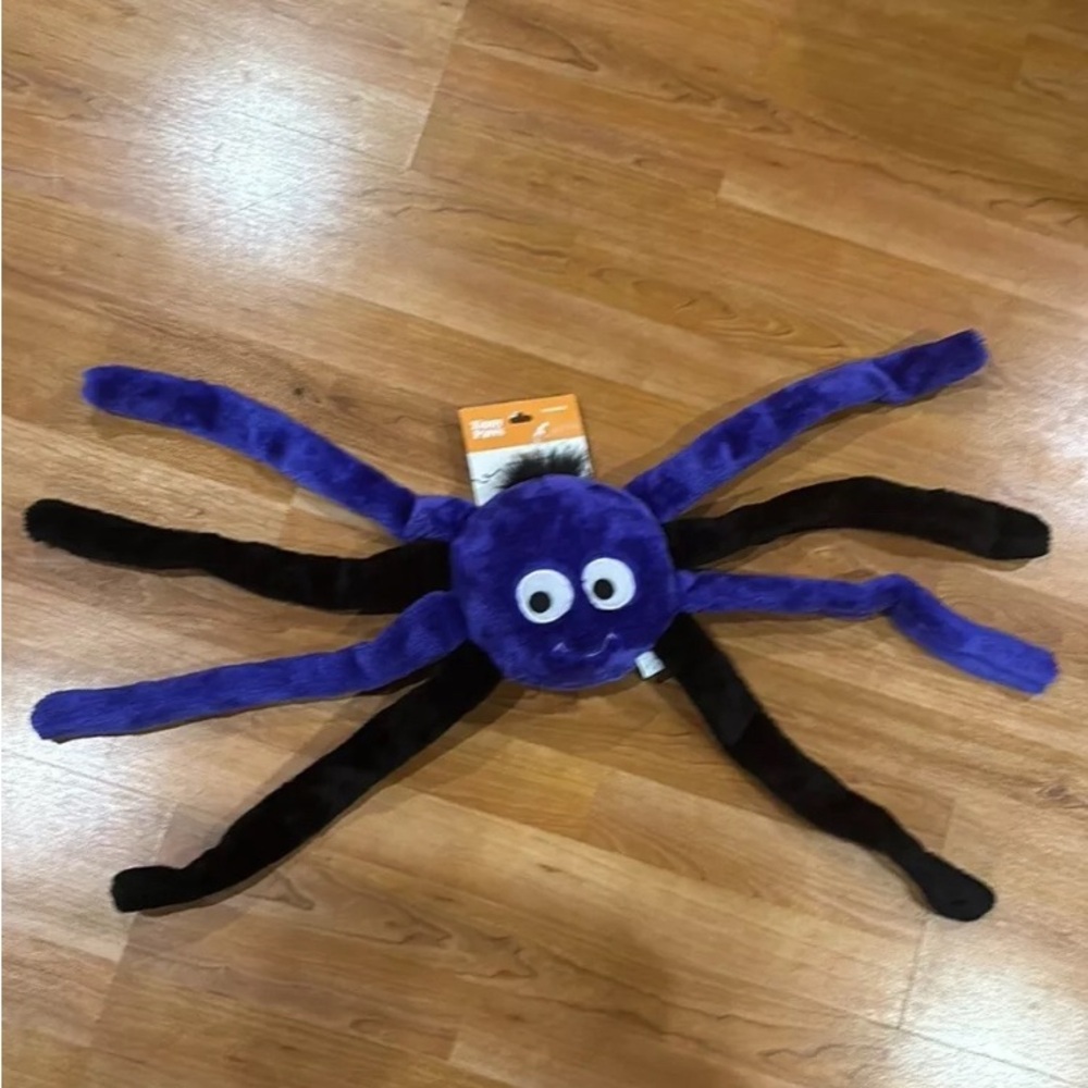 - Zippy Paws dog toy  big spider clinker and squiker . 34"